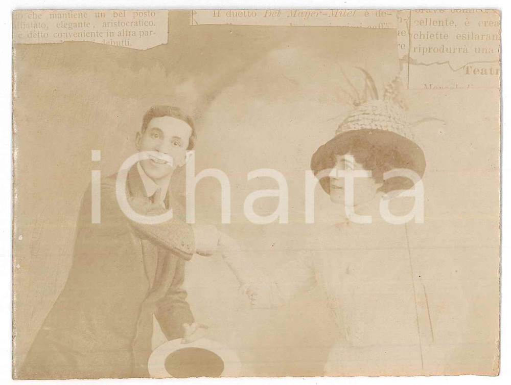 1910 ca ITALIA - TEATRO - Duetto DEL MAYER-MILET *Fotomontaggio RARO 12x9 cm  Fotografia originale d'epoca, realizzata con la tecnica del fotomontaggio. GOOD/buono  Formato: 12x9 cm originale e autentica 1