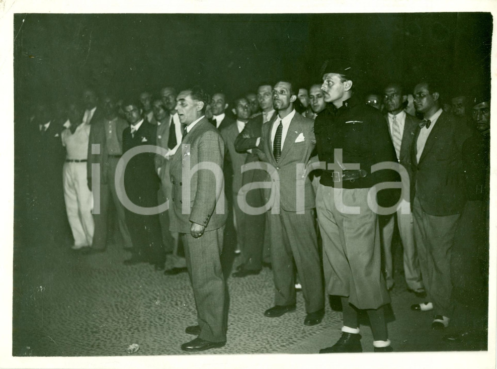 Fotografia d epoca originale 1933 MILANO Augusto BRISTOT con Giovani Fascisti in partenza per BALLABIO Foto 1