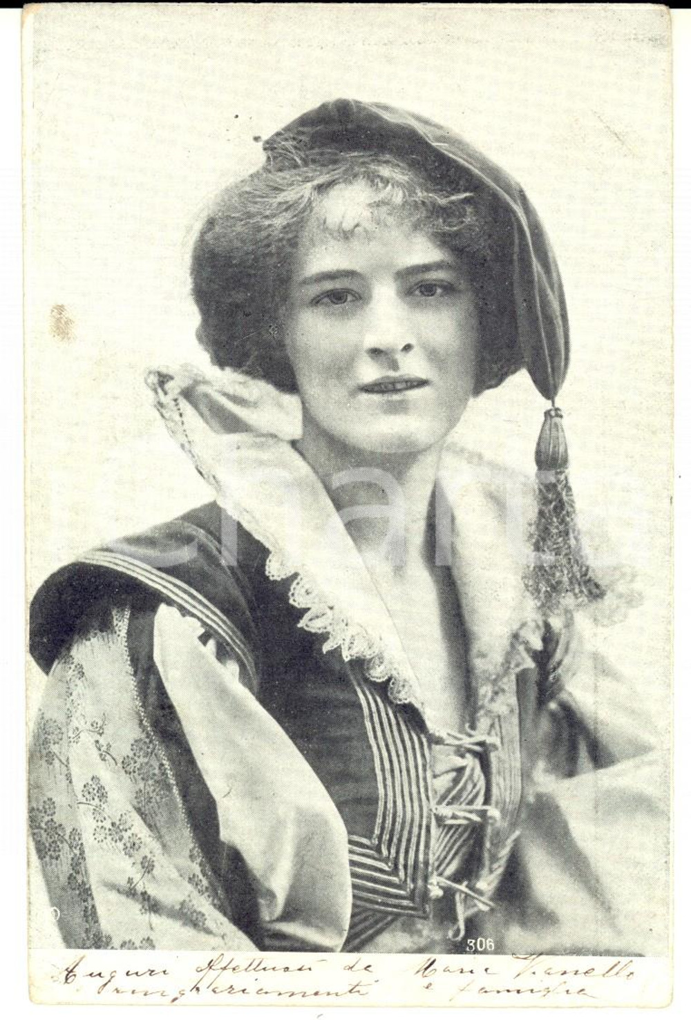 Cartolina originale da collezione 1904 COSTUMI TICINESI Giovane donna in costume storico *Cartolina FP VG 1