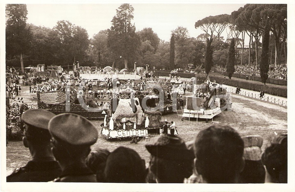 Fotografia d'epoca originale 1939 ROMA Percorso mostra dei fiori a PIAZZA SIENA 1