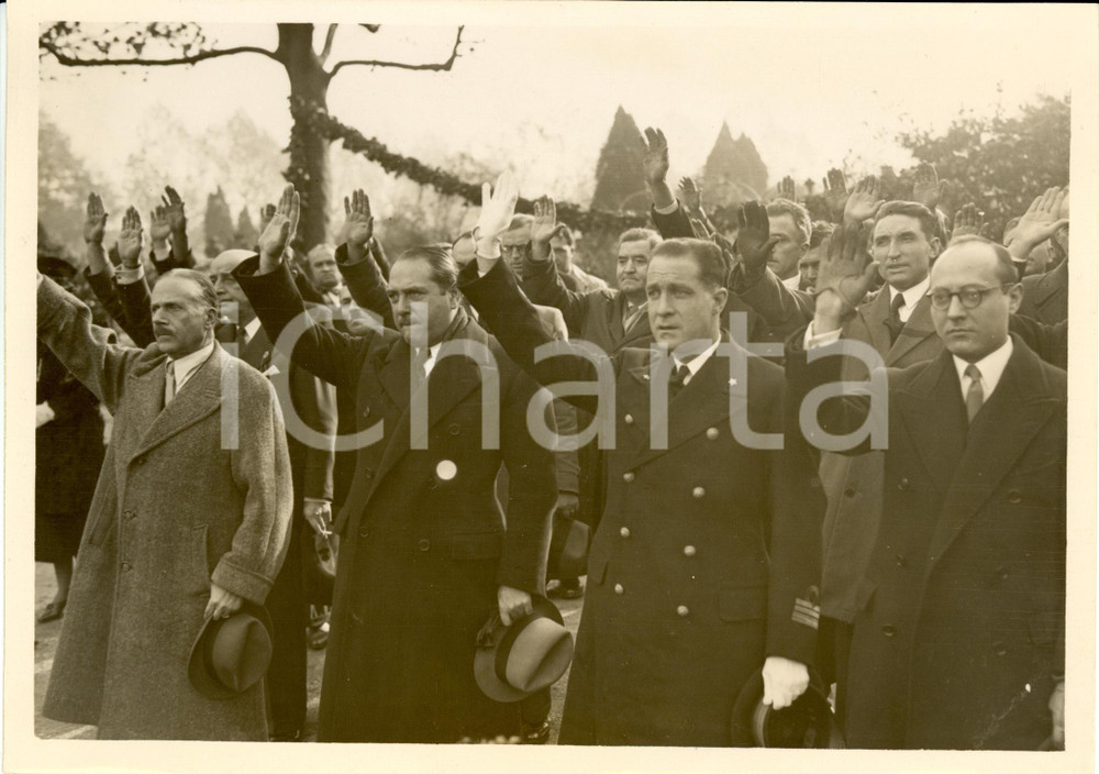 Fotografia d epoca originale 1937 IVRYSURSEINE F Principe RUFFO omaggio al monumento dei Caduti Italiani 1