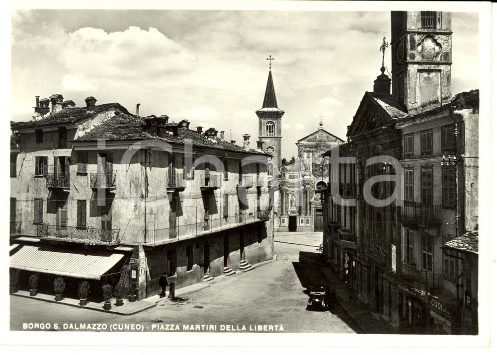 Cartolina originale da collezione 1950 ca BORGO SAN DALMAZZO CN Piazza Martiri della Libertà Cartolina FG NV 1