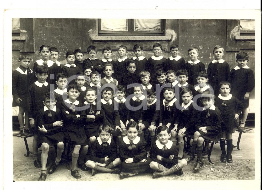 Fotografia d epoca originale 1930 ca MILANO Bambini di una classe elementare Foto Antenore Corrado FABBRI 1