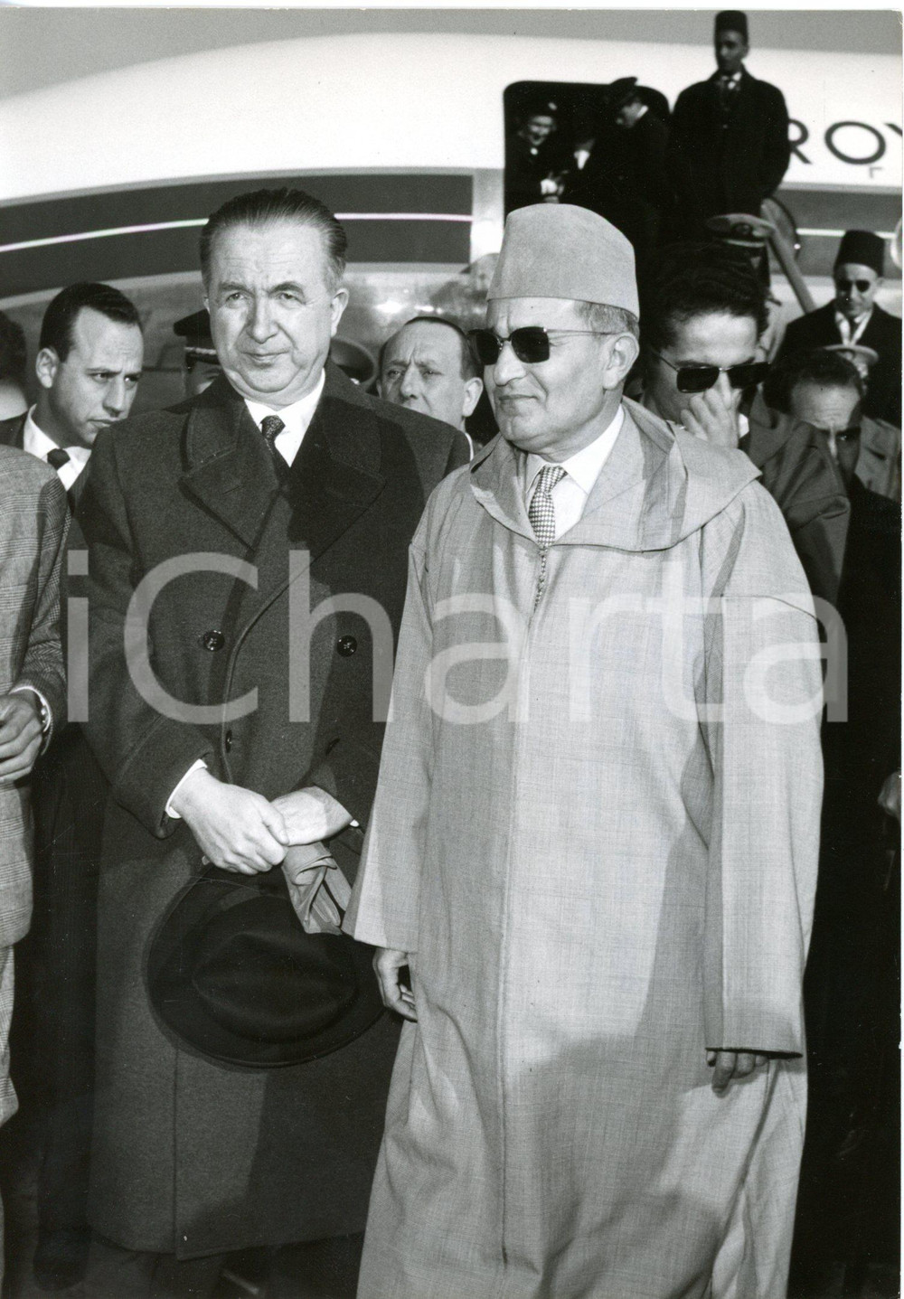 1960 ROMA Ciampino - Giuseppe PELLA accoglie il sultano del Marocco Moḥammed V