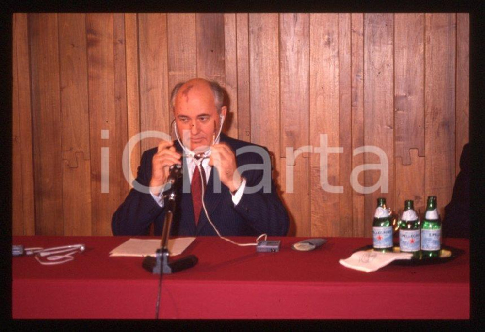 Fotografia d epoca originale 35mm vintage slide 1989 MILANO Michail GORBACHEV President USSR Portrait 60 1