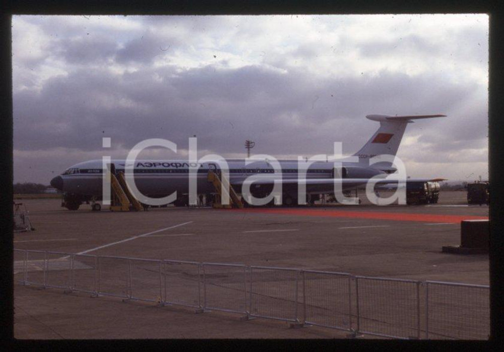Fotografia d epoca originale 35mm vintage slide 1984 LONDON Heatrow  Arrivo Michail GORBACHEV  Aereo 1