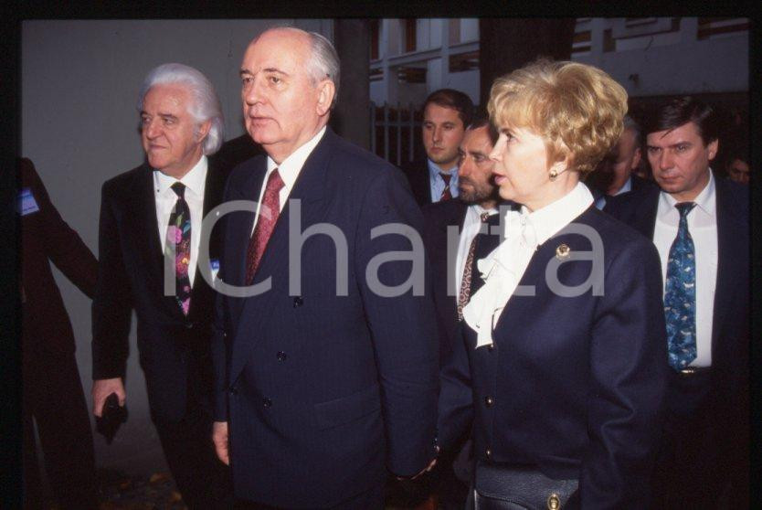 Fotografia d epoca originale 35mm vintage slide 1994 RIMINI â€œPio ManzÃ¹â€ Michail GORBACHEV Gerardo DASI 3 1