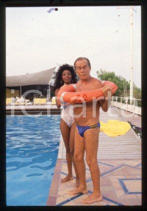 Massimo SERATO Actor and Angie ASSIEM - ITALY 1985 ca * 35 mm vintage slide 1