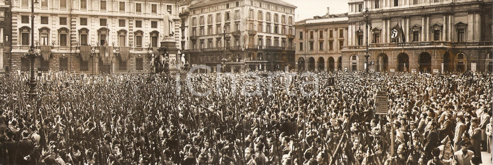 Fotografia d epoca originale 1939 MILANO PIAZZA SCALA Folla acclama Joachim VON RIBBENTROP Galeazzo CIANO 1