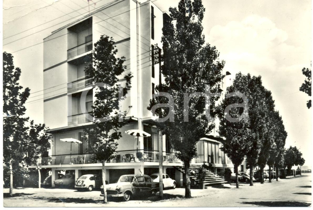 Cartolina originale da collezione 1965 MISANO ADRIATICO RN Hotel ASTORIA Automobili DANNEGGIATA Cartolina FG VG 1