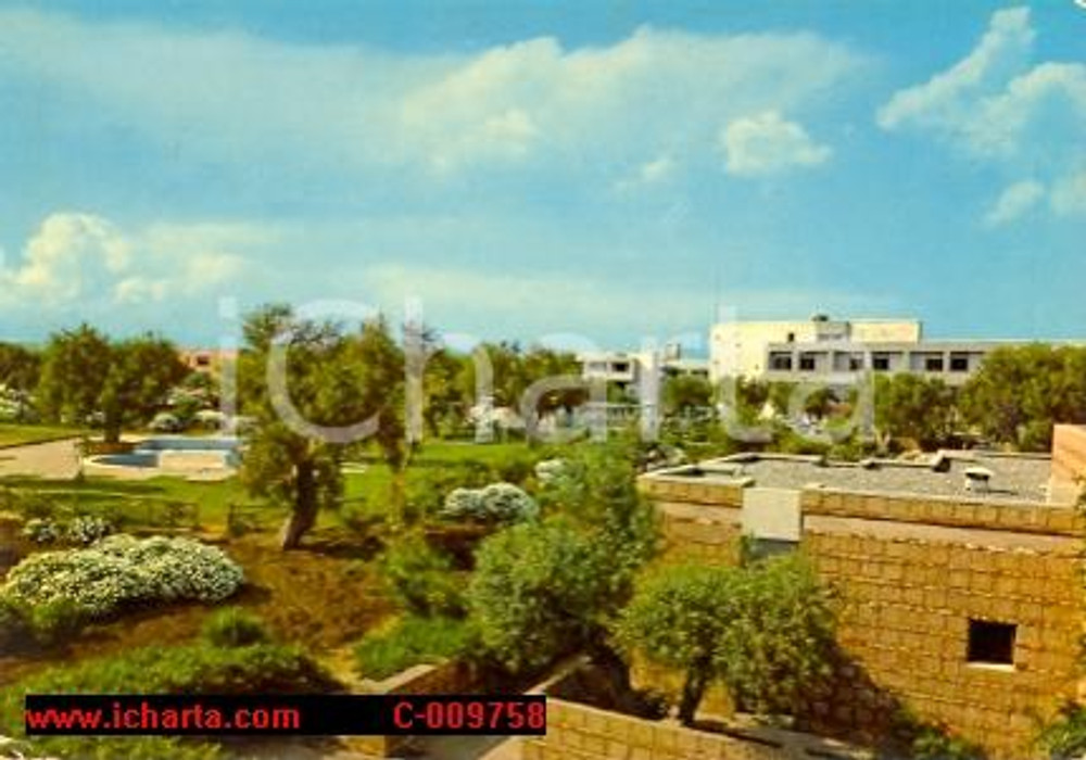 Cartolina originale da collezione 1975 ca CROTONE Hotel Villaggio VALTUR Itinerari Crotonesi VINTAGE *Cartolina FG 1