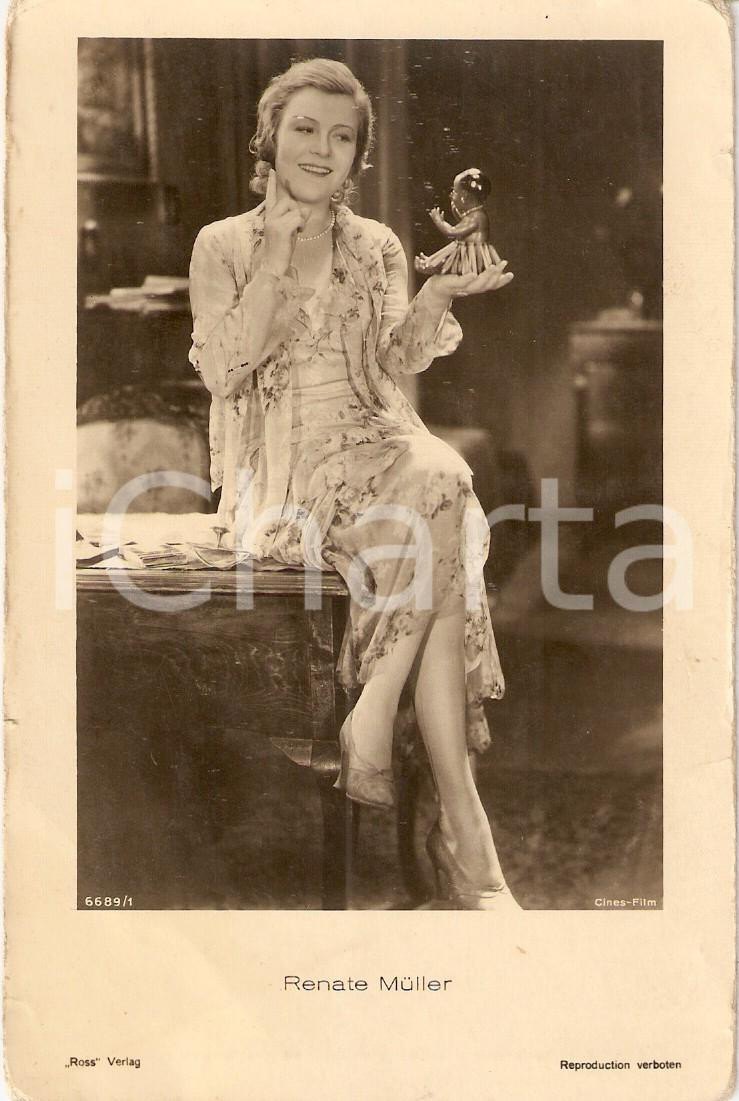 Cartolina originale da collezione 1930 ca CINEMA Attrice Renate MULLER gioca con bambola africana Cartolina FP 1