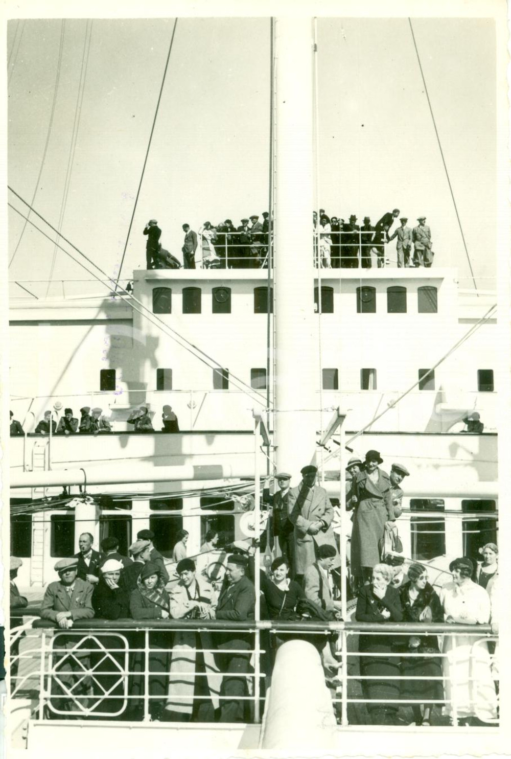 Fotografia d epoca originale 1933 CROCIERA MEDITERRANEA Vita dei crocieristi sul Piroscafo GIULIO CESARE Foto 1