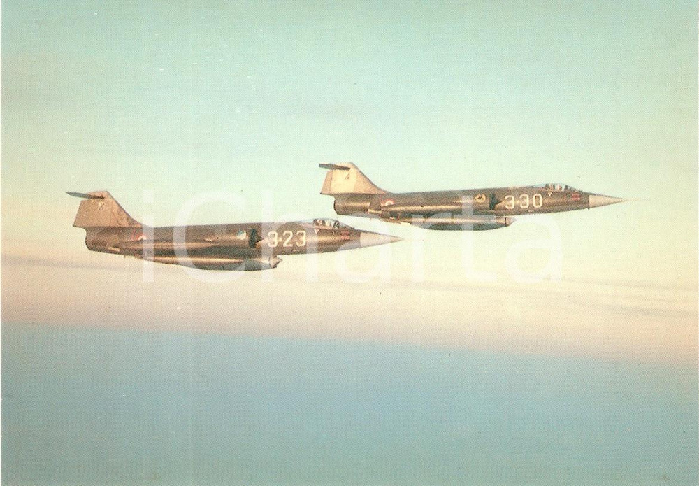Cartolina originale da collezione 1975 ca AERONAUTICA MILITARE Caccia ricognitore RF 104 G Cartolina FG NV 1