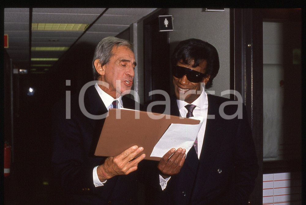 35mm vintage slide* 1985ca COSTUME Walter CHIARI e Rocky ROBERTS Ritratto (5)