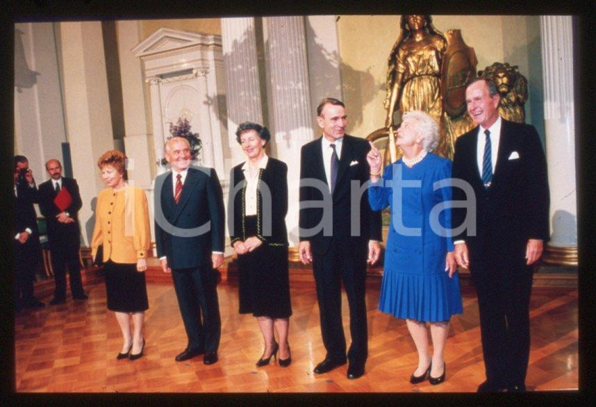Fotografia d epoca originale 35mm vintage slide 1990 HELSINKI Michail GORBACHEV Mauno KOIVISTO George BUSH 1 1