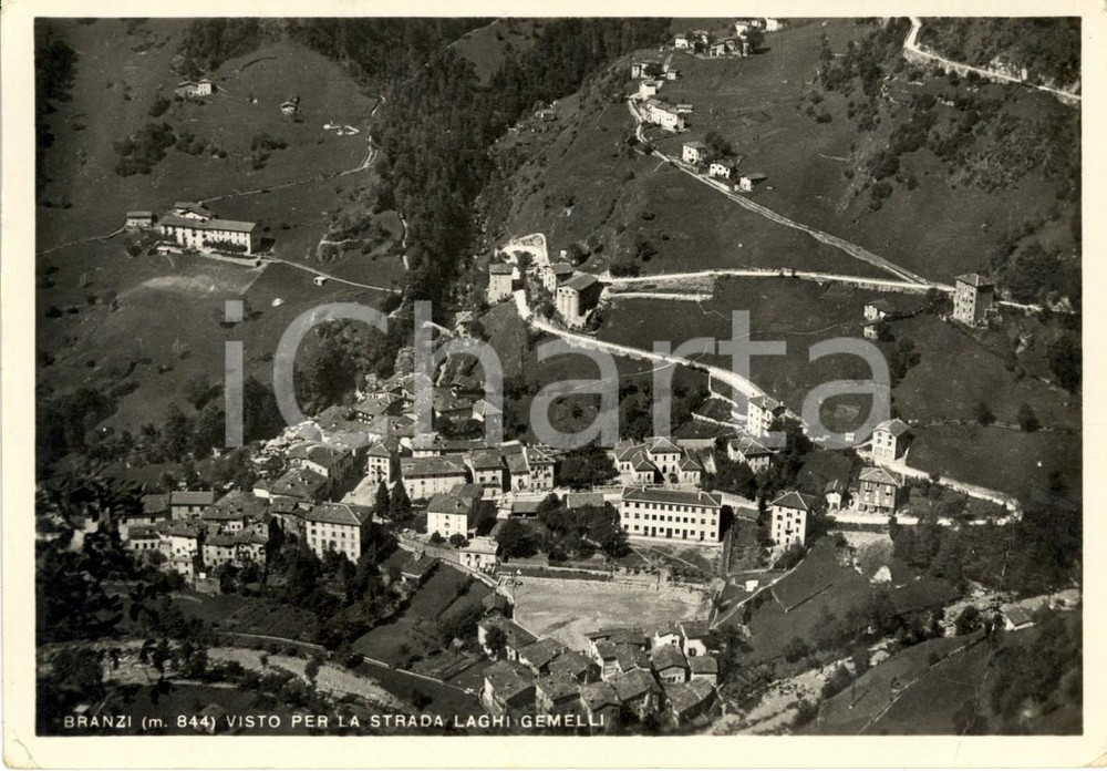 Cartolina originale da collezione 1950 BRANZI BG Veduta del paese dalla strada LAGHI GEMELLI Cartolina FG VG 1