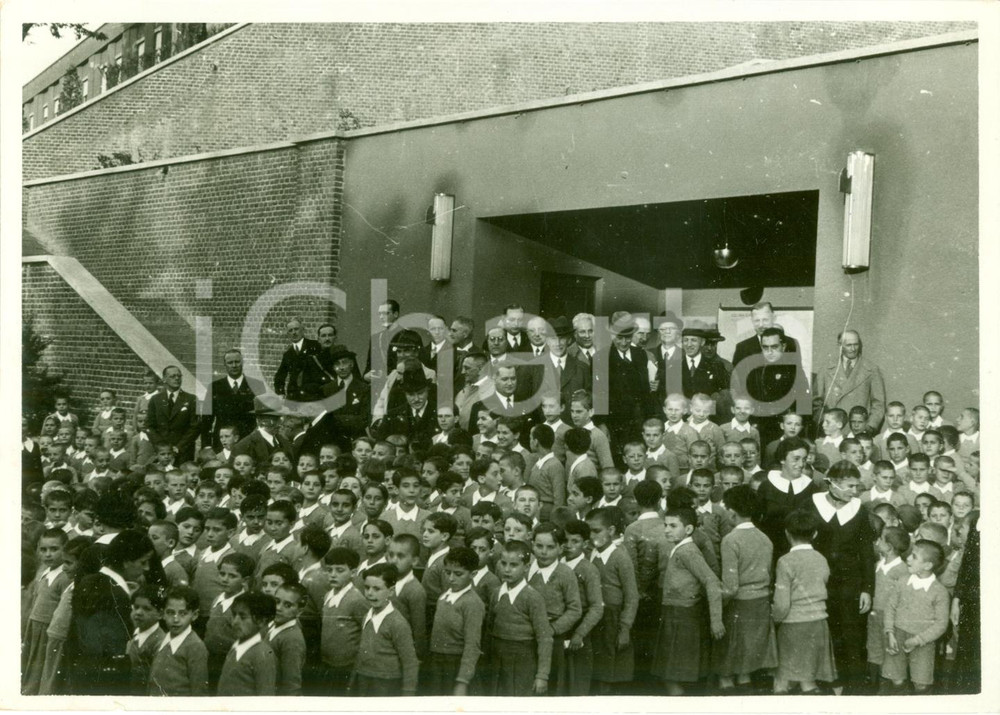 Fotografia d epoca originale 1936 TORINO Industriali tedeschi in visita a colonia  3 GENNAIO Fotografia 1