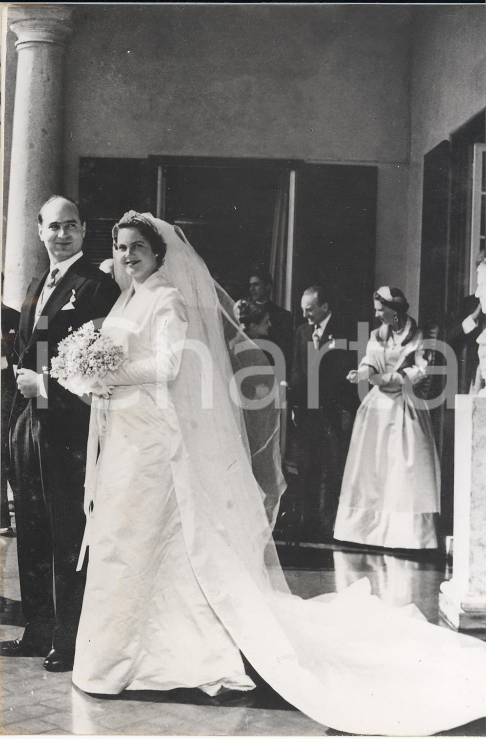 Fotografia d epoca originale 1955 CASCAIS Matrimonio di Maria Pia di Savoia e Alessandro di Jugoslavia Foto 1