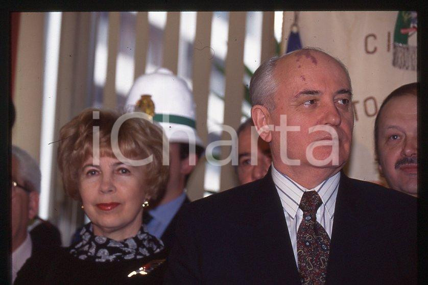 Fotografia d epoca originale 35mm vintage slide 1995 SESTO SAN GIOVANNI Michail GORBACHEV Raissa 20 1