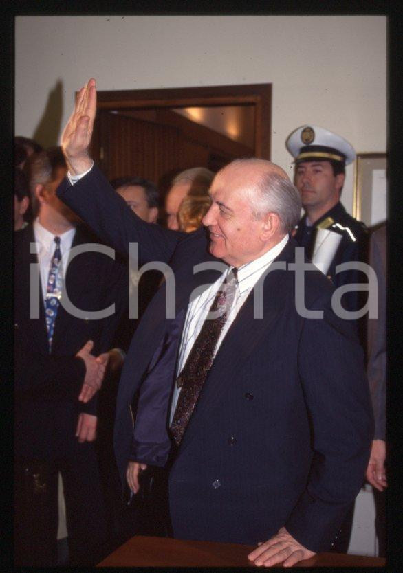 Fotografia d epoca originale 35mm vintage slide 1995 SESTO SAN GIOVANNI  Visita Michail GORBACHEV 3 1
