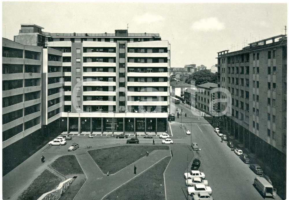Cartolina originale da collezione 1950 ca SESTO SAN GIOVANNI MI Piazza della Resistenza Cartolina FG NV 1