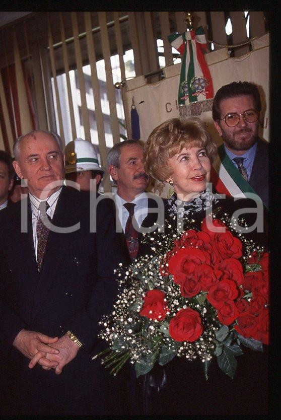 Fotografia d epoca originale 35mm vintage slide 1995 SESTO SAN GIOVANNI Michail GORBACHEV Filippo PENATI 27 1