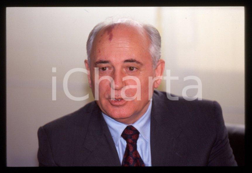 Fotografia d epoca originale 35mm vintage slide 1993 MILANO Michail GORBACHEV a Palazzo PIRELLI 19 1