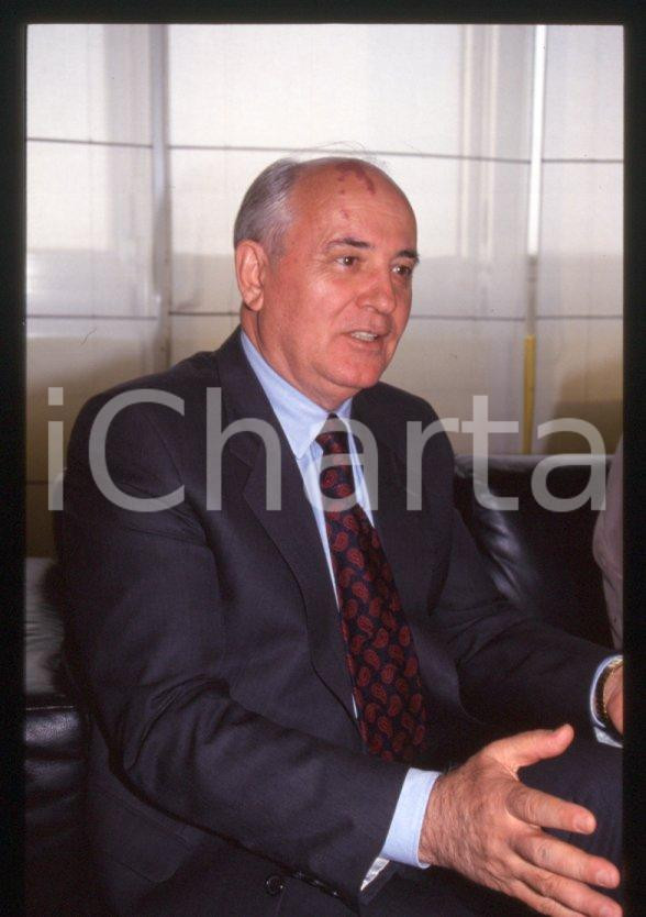 Fotografia d epoca originale 35mm vintage slide 1993 MILANO Michail GORBACHEV a Palazzo PIRELLI 30 1