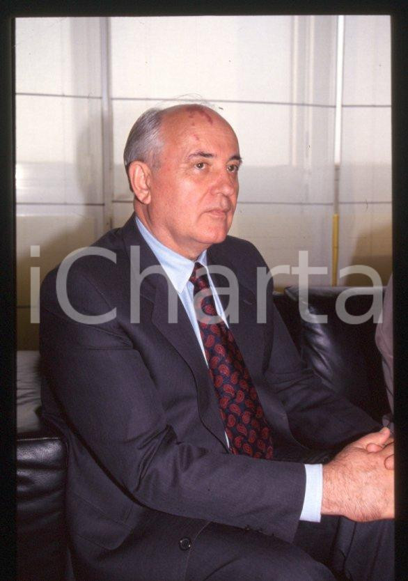 Fotografia d epoca originale 35mm vintage slide 1993 MILANO Michail GORBACHEV a Palazzo PIRELLI 33 1