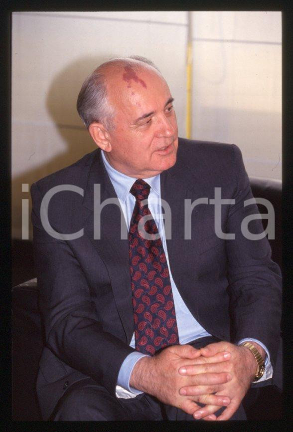 Fotografia d epoca originale 35mm vintage slide 1993 MILANO Michail GORBACHEV a Palazzo PIRELLI 38 1
