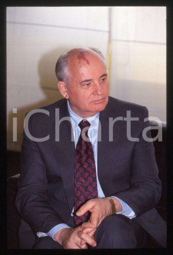 Fotografia d epoca originale 35mm vintage slide 1993 MILANO Michail GORBACHEV a Palazzo PIRELLI 42 1