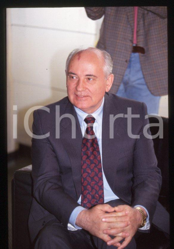 Fotografia d epoca originale 35mm vintage slide 1993 MILANO Michail GORBACHEV a Palazzo PIRELLI 43 1