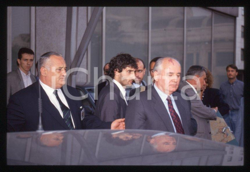 Fotografia d epoca originale 35mm vintage slide 1993 MILANO Michail GORBACHEV a Palazzo PIRELLI 44 1