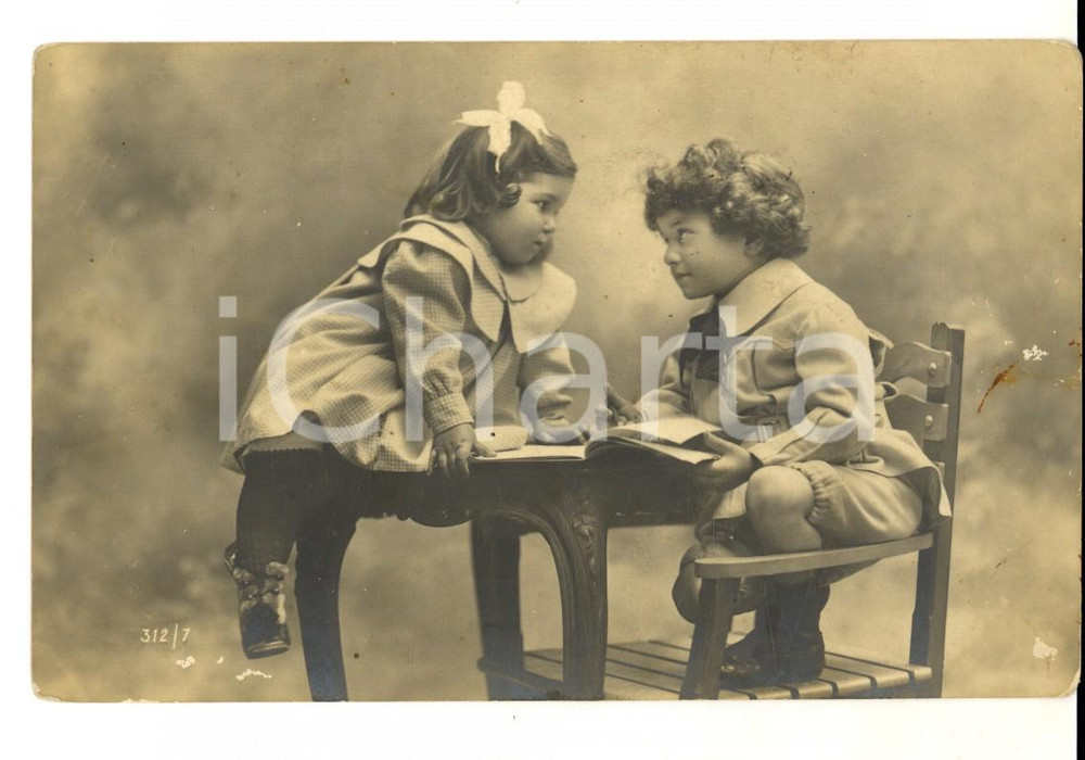 Cartolina originale da collezione 1911 BAMBINI L ora dei compiti a casa Cartolina postale VINTAGE FP VG 1