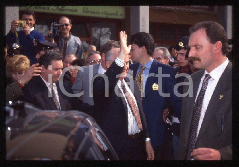 Fotografia d epoca originale 35mm vintage slide 1995 SESTO SAN GIOVANNI  Visita Michail GORBACHEV 18 1