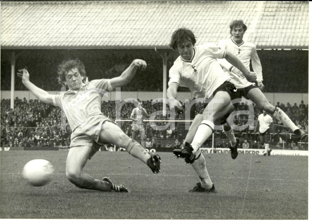 Fotografia d epoca originale 1981 LONDON UK SOCCER Peter GRIFFITHS Tony GALVIN Tottenham vs Stoke Picture 1