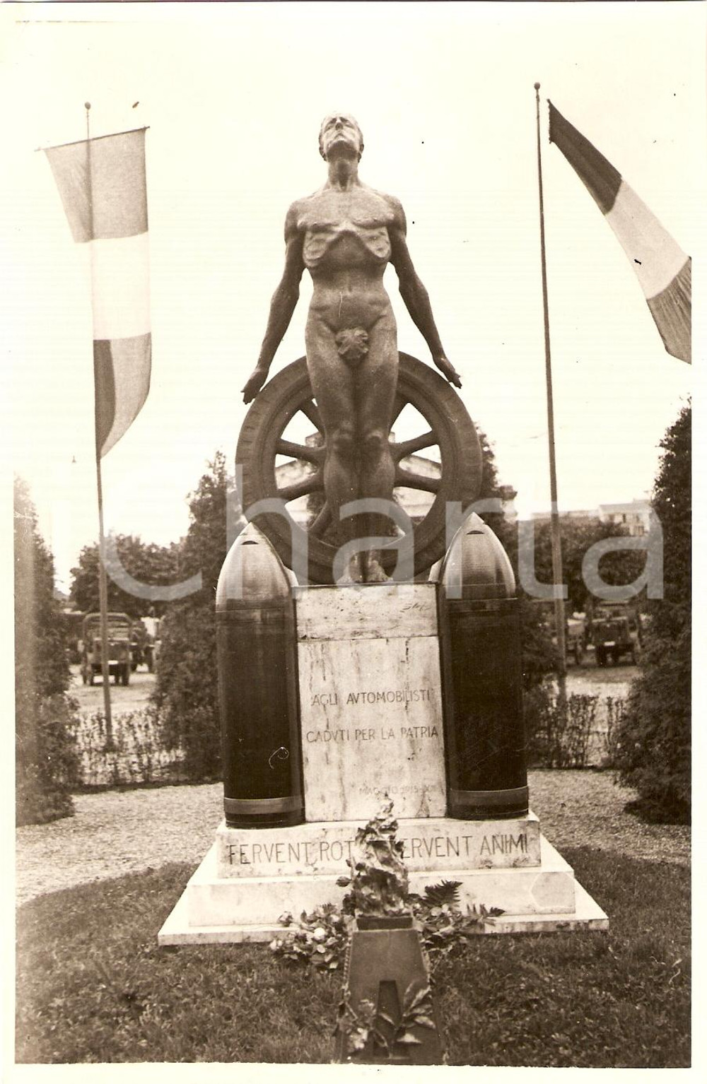 Fotografia d'epoca originale 1935 MILANO Il Monumento agli Automobilisti Caduti FOTO 1