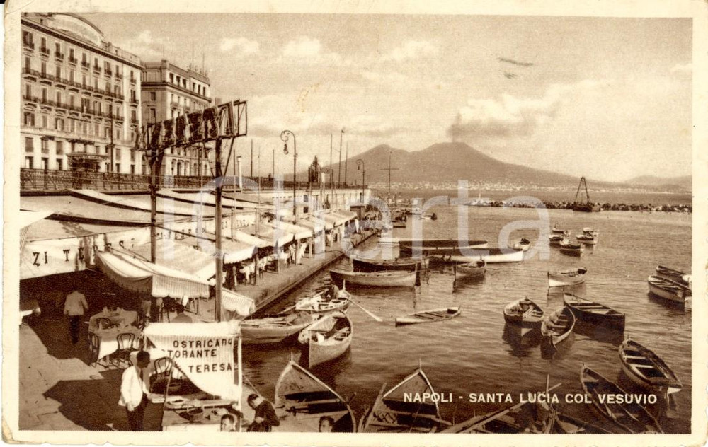 Cartolina originale da collezione 1942 NAPOLI Rione SANTA LUCIA con VESUVIO  Ristorante TERESA Cartolina FP VG 1