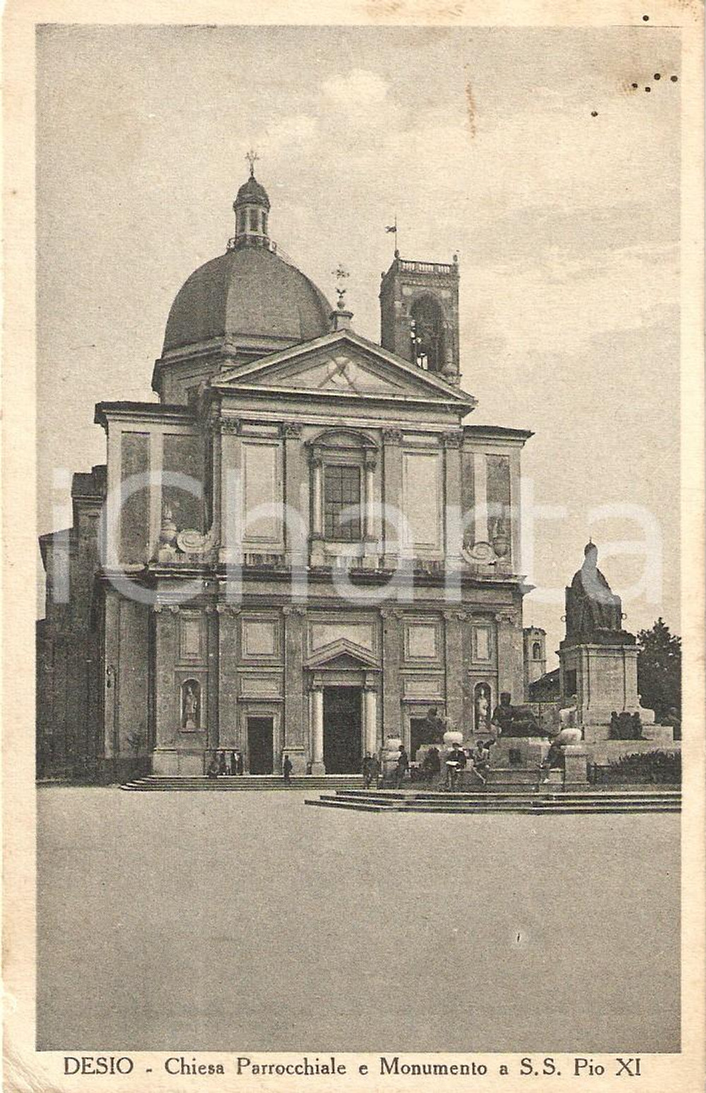 Cartolina originale da collezione 1930 ca DESIO (MI) Chiesa Parrocchiale e monumento a PIO XI *Cartolina FP NV 1