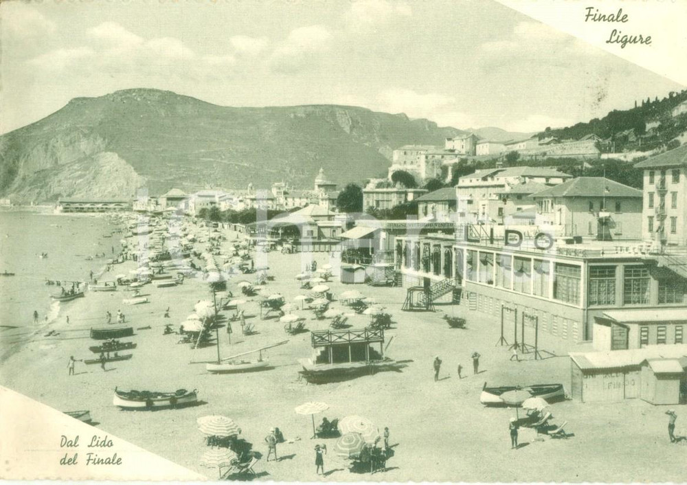 Cartolina originale da collezione 1947 FINALE LIGURE SV Veduta della spiaggia con barche Cartolina FG NV 1