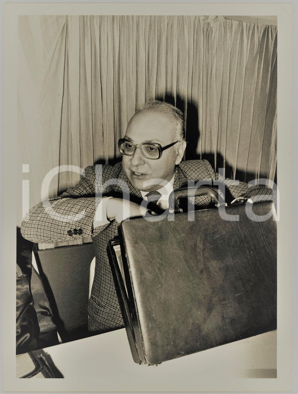 Fotografia d epoca originale 1985 ca PARTITO SOCIALISTA  Gennaro ACQUAVIVA Politico PSI  Foto 18x24 cm 12 1