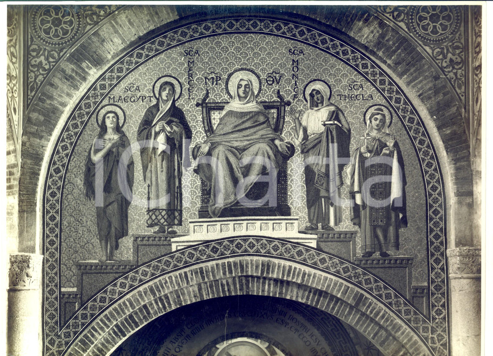 Fotografia d epoca originale 1940 ca MILANO Chiesa SAN BABILA  Lunetta Vergine con sante Foto Ugo MASSARANI 1