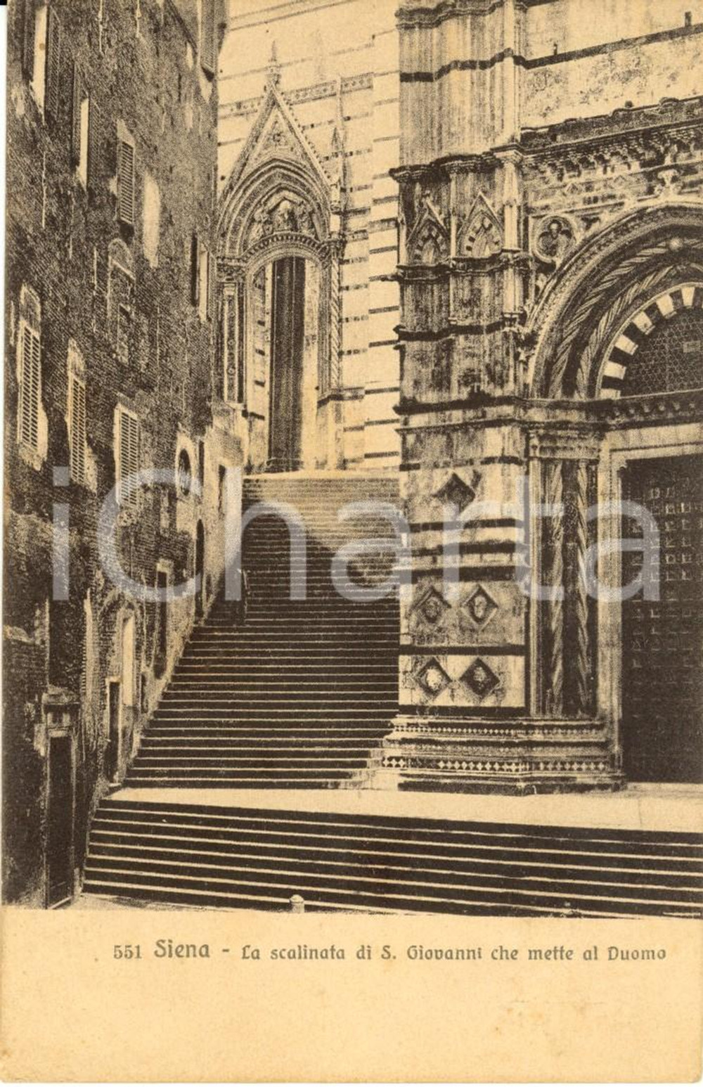 Cartolina originale da collezione 1919 SIENA La scalinata di SAN GIOVANNI per il DUOMO Cartolina FP VG 1