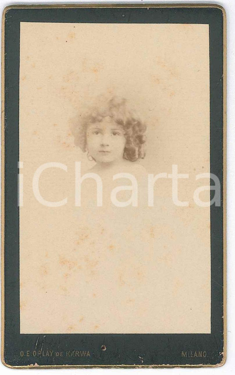 1880 ca MILANO Ritratto di bambina - Foto ORLAY DE KARWA CDV Fotografia d'epoca, su cartoncino rigido. GOOD/buono  Formato: 6x10 cm originale e autentica 1