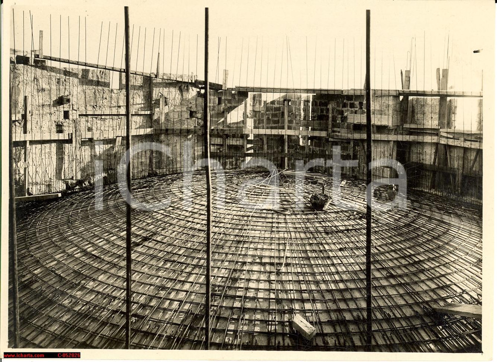 Fotografia d'epoca originale 1930 ALTAMURA (BA) Armatura vasca ACQUEDOTTO PUGLIESE 1