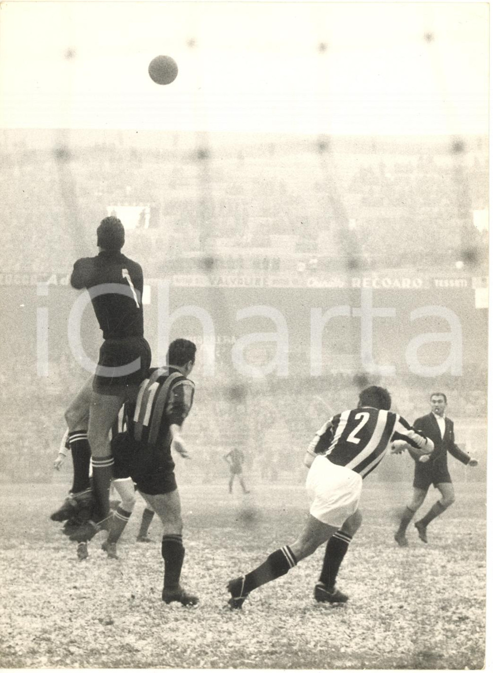1957 CALCIO INTER-UDINESE 0-1 Respinta di Fabio CUDICINI su Benito LORENZI