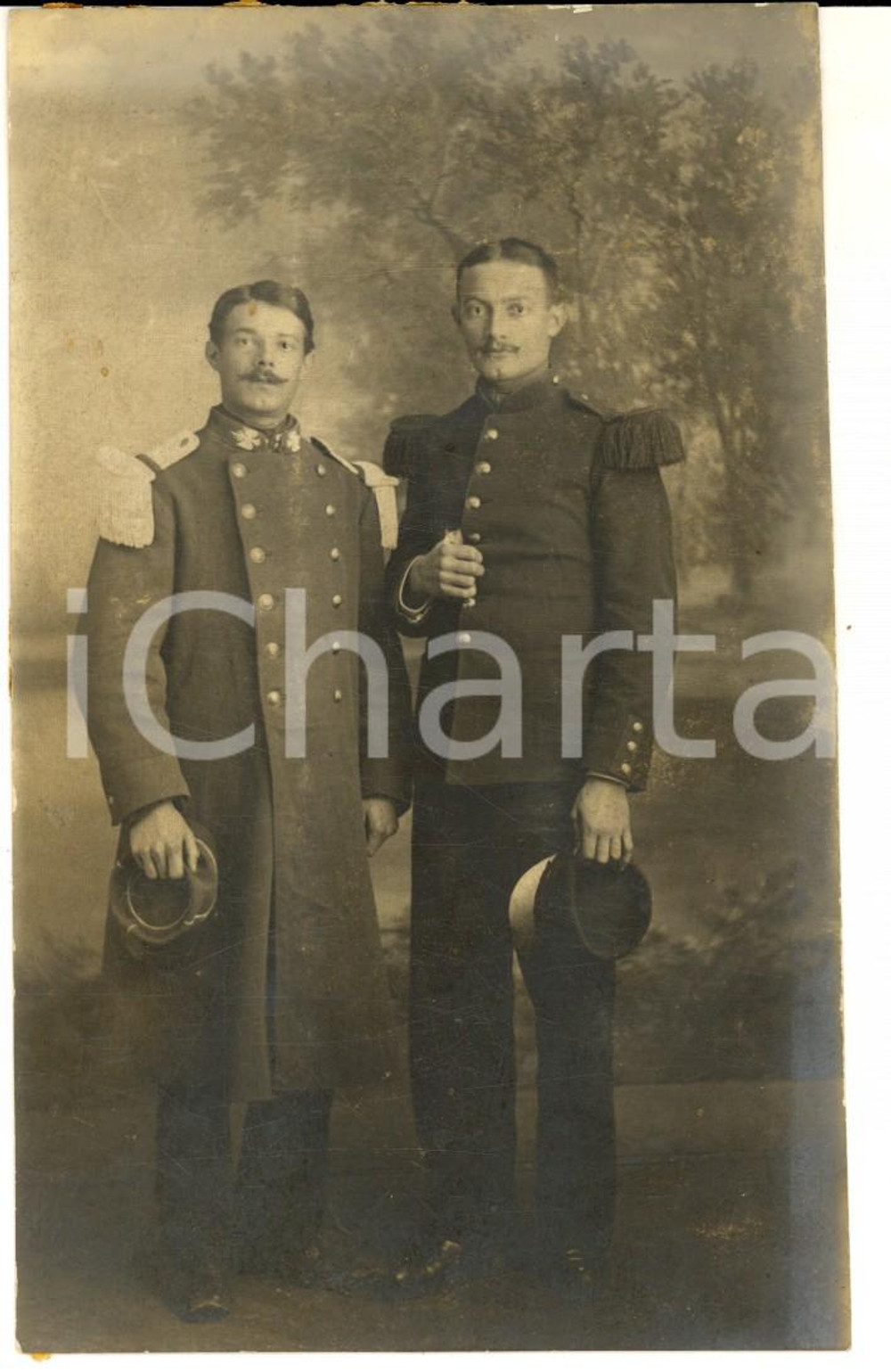 Fotografia d epoca originale 1915 ca WW1 FRANCE Officier d Ã©tatmajor avec un camarade Photo carte postale 1