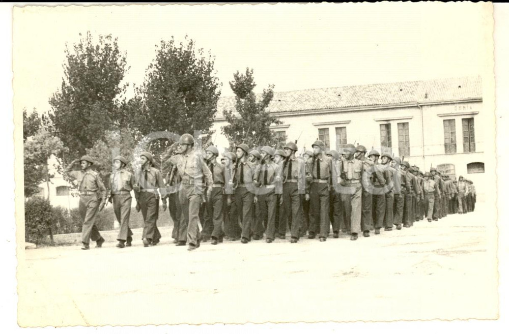 Fotografia d epoca originale 1947 MODENA Caserma Ottavo Campale  Battaglione in marcia  Foto 14x9 cm 1