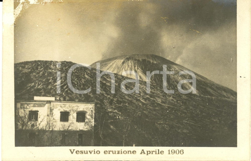 Cartolina originale da collezione 1920 ca NAPOLI Fotografia dell'eruzione del VESUVIO del 1906 *Cartolina FP NV 1